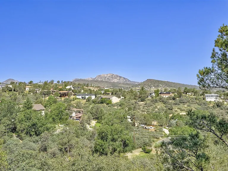 2270 Sandia Dr — Photo 37