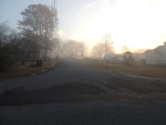 5th image of 601 Willow Bend Ln