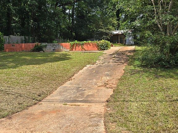 3rd image of 198 Harper Rd SE
