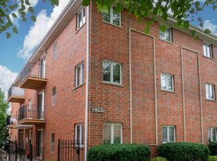 2740 N 74th Ct APT 3E, Elmwood Park, IL 60707