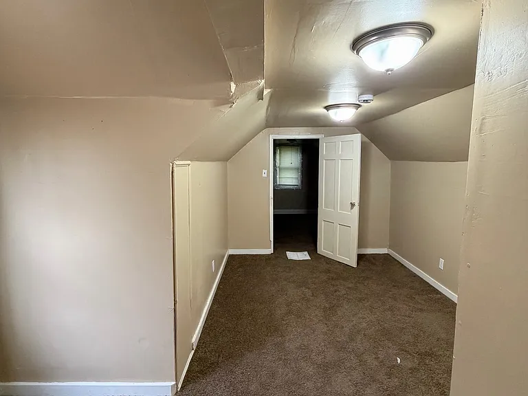 10604 Parkview Ave — Photo 12
