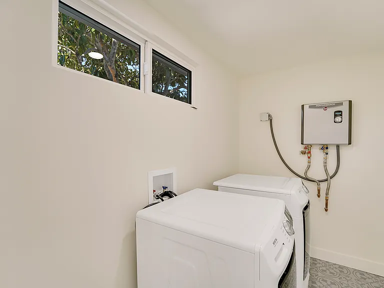 1502 Coolidge St — Photo 46