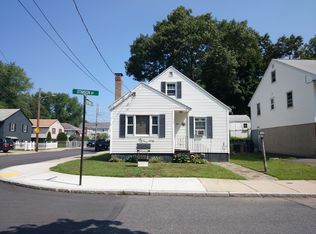 215 Stimson St, West Roxbury, MA 02132
