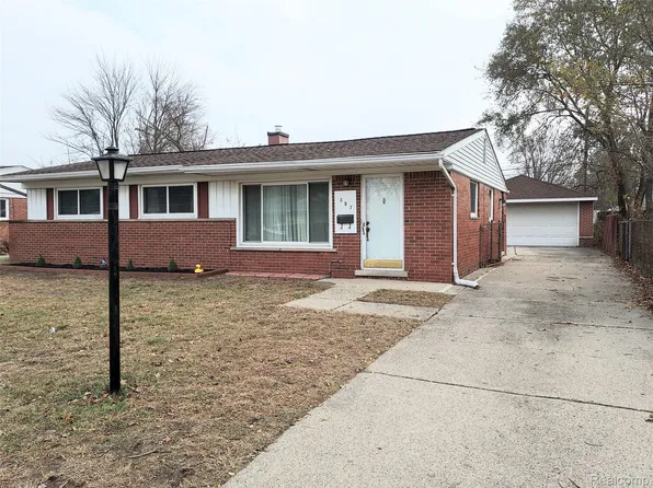 357 S Dobson St, Westland, MI 48186