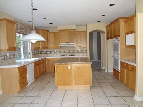 5th image of 25109 Summerhill Ln