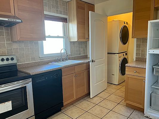 2nd image of 15-42 208th St #2