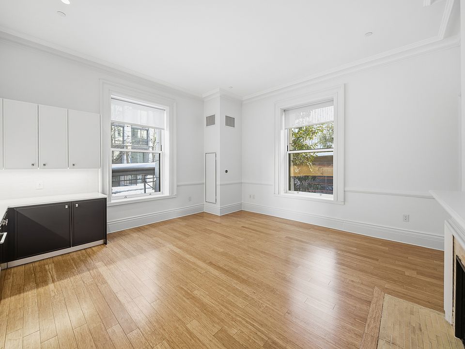 1st image of 30 Morningside Dr #101