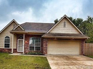 29810 E 137th Pl S, Coweta, OK 74429