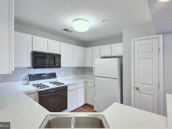 5th image of 13107 Millhaven Pl #6-F
