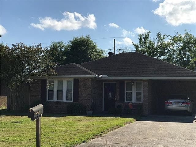 1st image of 119 Dianne Dr