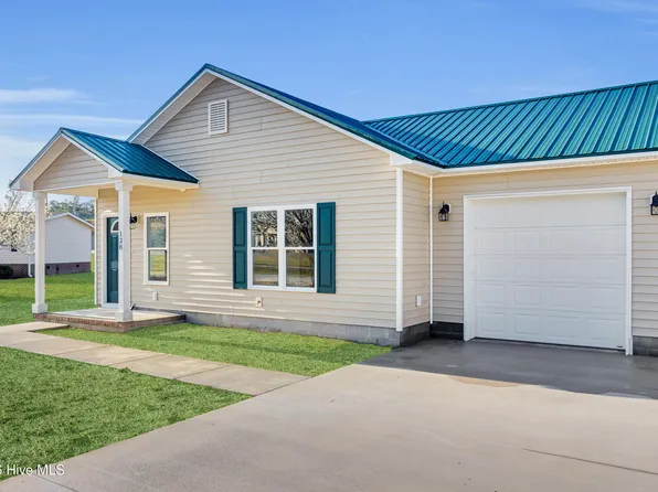 138 Macdonald Boulevard, Havelock, NC 28532