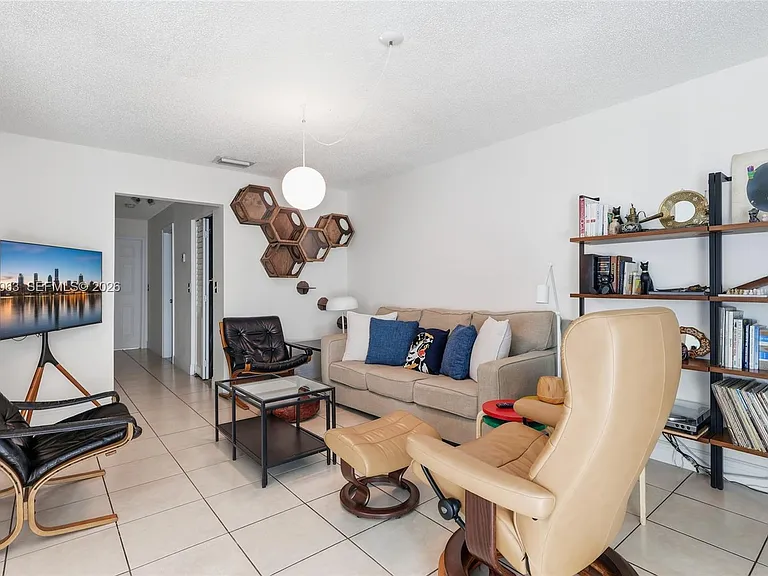 13933 SW 46th Ter #324 — Photo 3