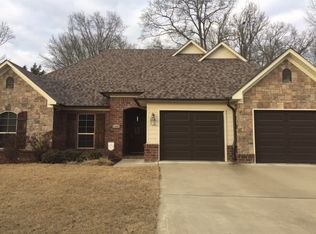 1990 Massee Gdns, Conway, AR 72034