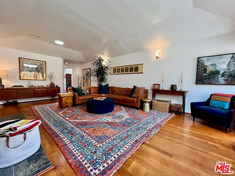 10327 Lorenzo Dr — Photo 10