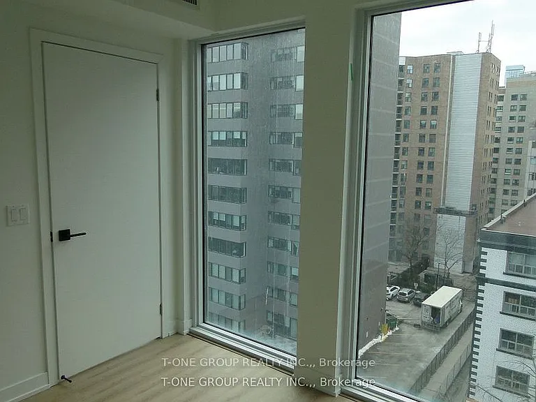319 Jarvis St #902 — Photo 10