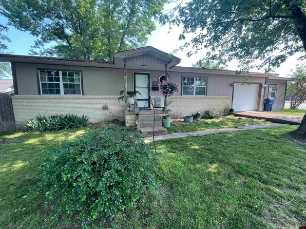 231 W 2nd St, Mountain Home, AR 72653