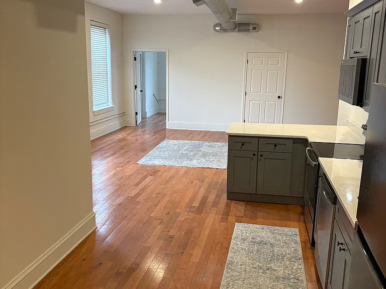 213 N Broad St #4 — Photo 4