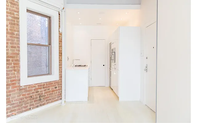 Rented by Douglas Elliman | media 4