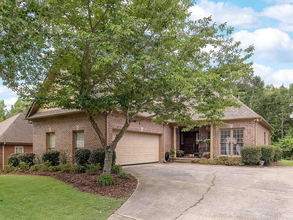 1st image of 116 Greystone Glen Dr