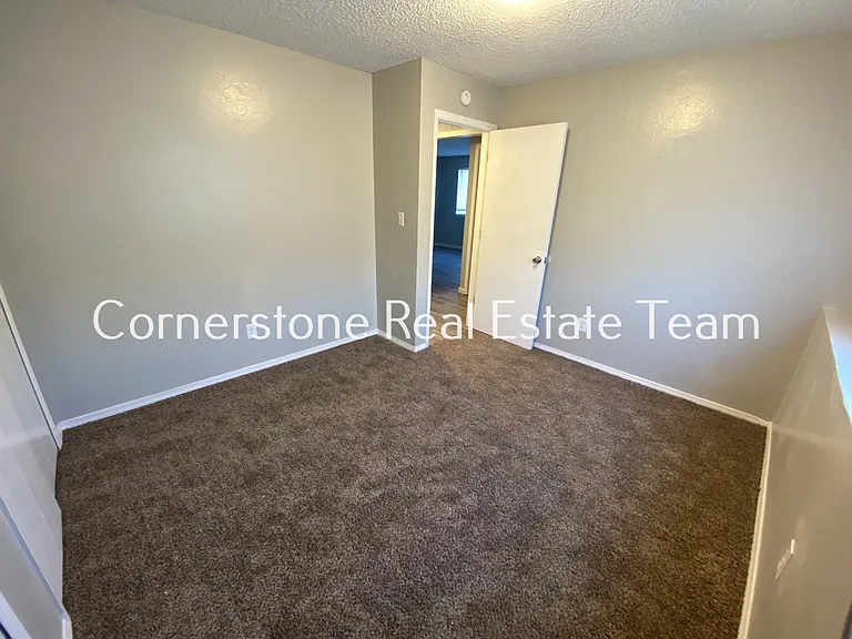 2627 E Uintah St #A — Photo 8