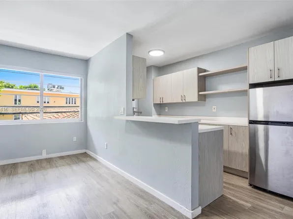 1135 8th St APT 8, Miami Beach, FL 33139