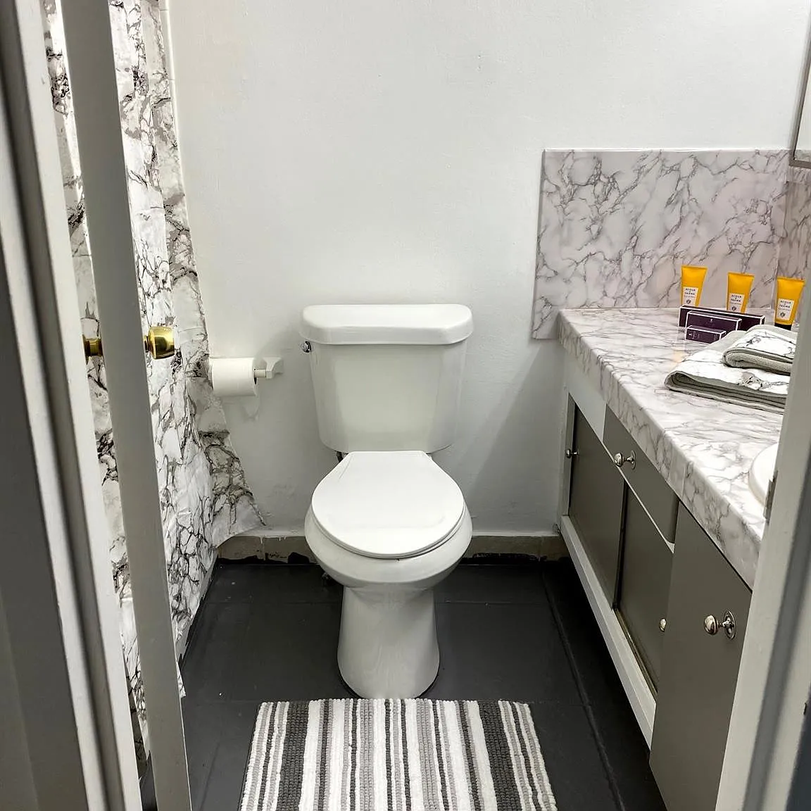 Studio, 1.0 bath, 400 sqft, $2,200 — Photo 4