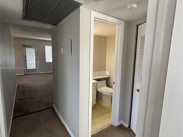 179 W Canterbury Dr #H — Photo 13