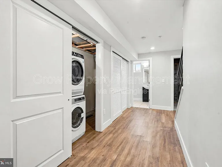 1730 Ingersoll St — Photo 22