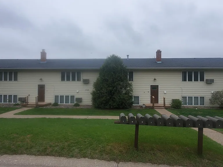 1160 Oakview Dr #7 — Photo 24