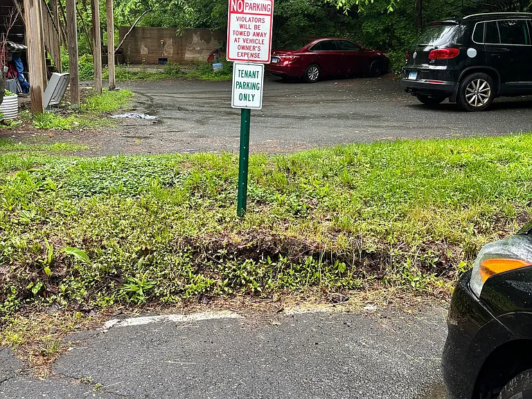 31 Vernon Ave — Photo 12