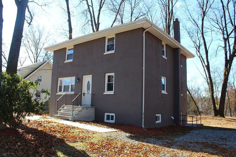 1st image of 30 Lewis Pl