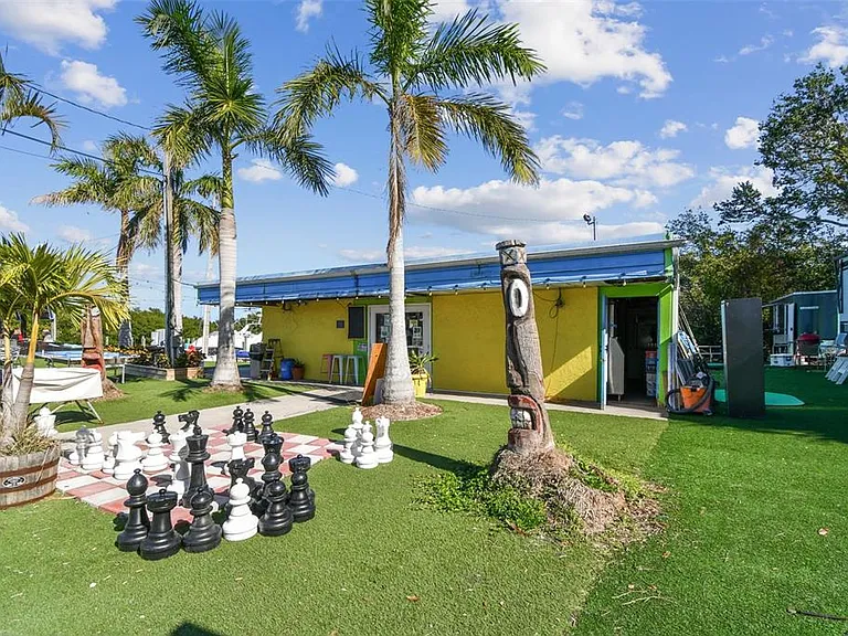 900 Cove Cay Dr #5F — Photo 86