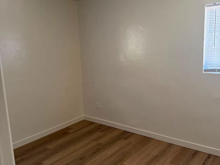 Unit Photo