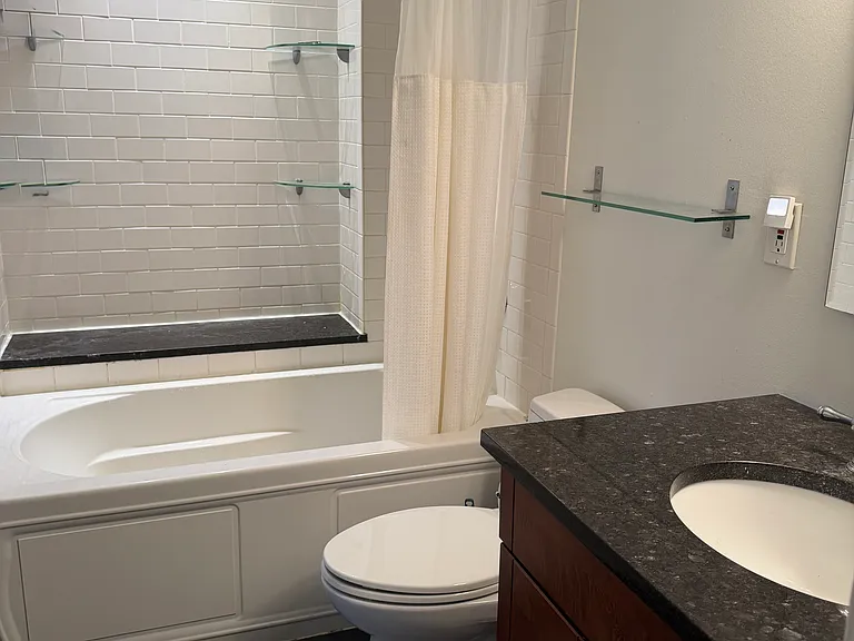 185 W Park Ave #317 — Photo 10