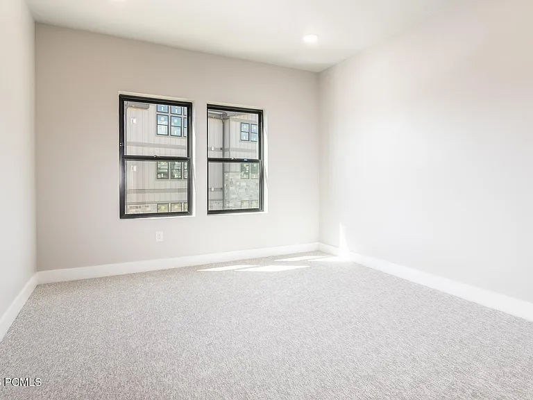 1124 W Vos Cir #203 — Photo 11