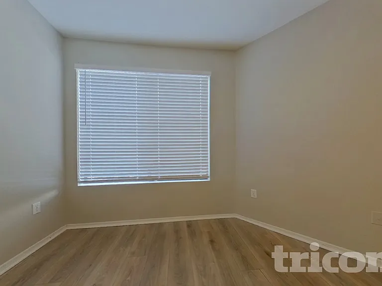 4925 E Desert Cove Ave #127 — Photo 10