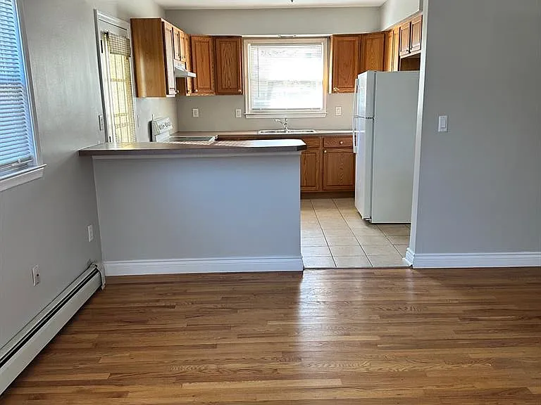 3185 Buckingham Ave — Photo 5
