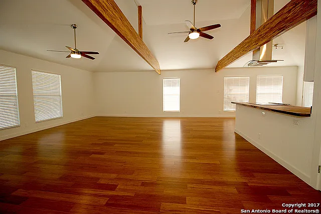 101 Aribe Dr — Photo 2