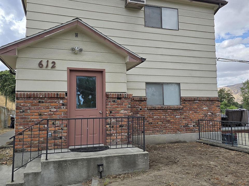 1st image of 612 10th St