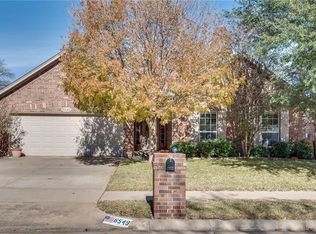 6549 Blue Grass Dr, Watauga, TX 76148