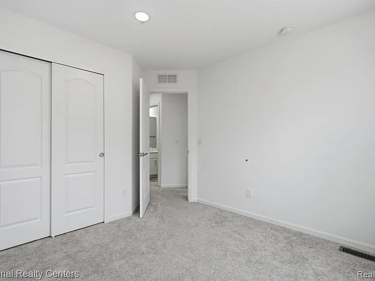 43034 Atwood Ave — Photo 25