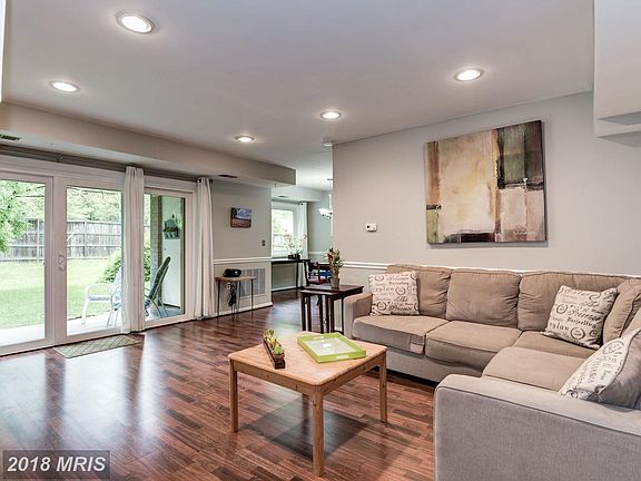 2nd image of 210 Park Terrace Ct SE APT 57