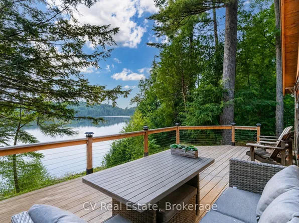 1027 N Pine Dr, Lake Of Bays, ON P0B 1A0