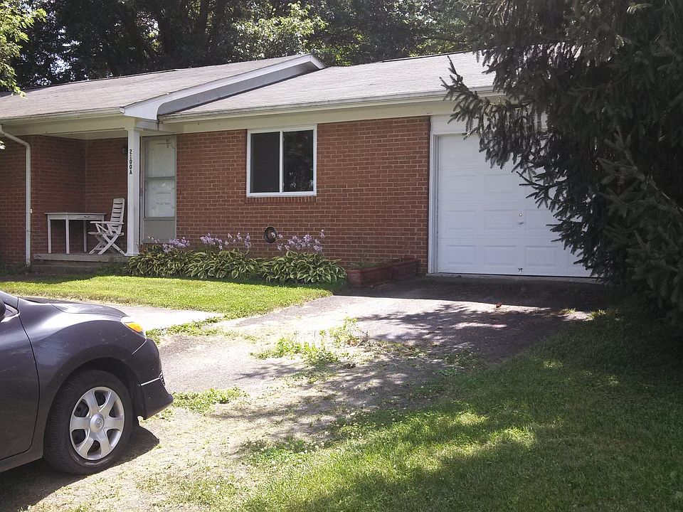 1st image of 2100 Meadowbrook Dr