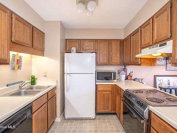 4th image of 120 Crystal Pines Court