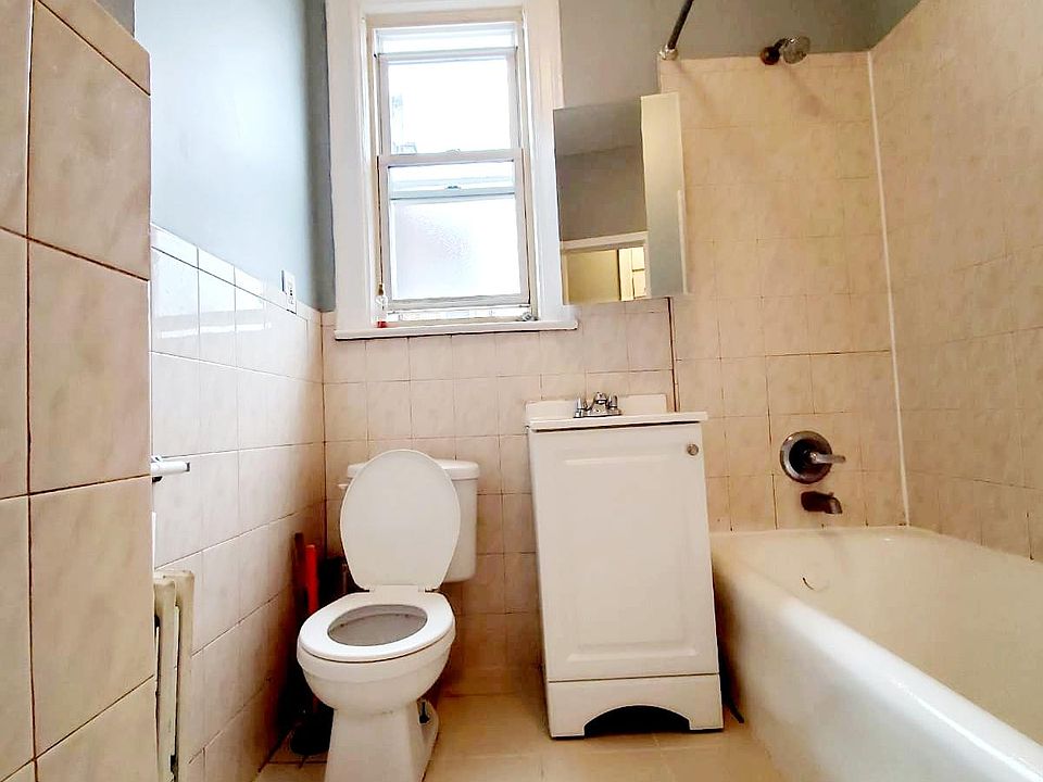 2nd image of 291 Grant Ave #2C