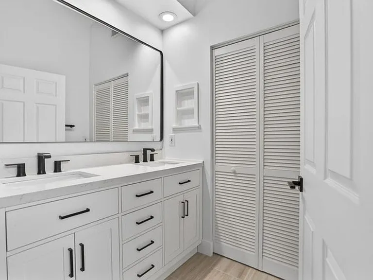 5230 Woodruff Ln — Photo 30