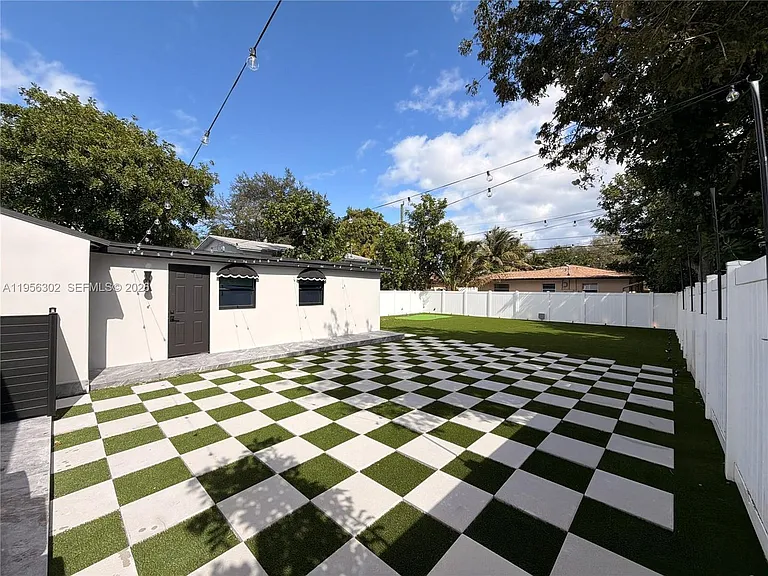1532 N Andrews Ave — Photo 29