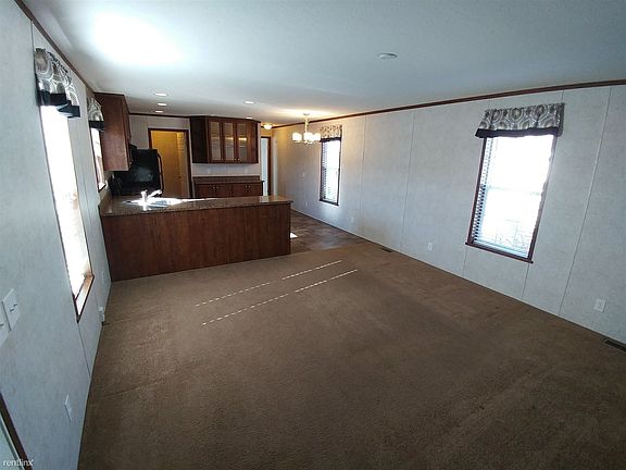 4th image of 22 Saint George Dr