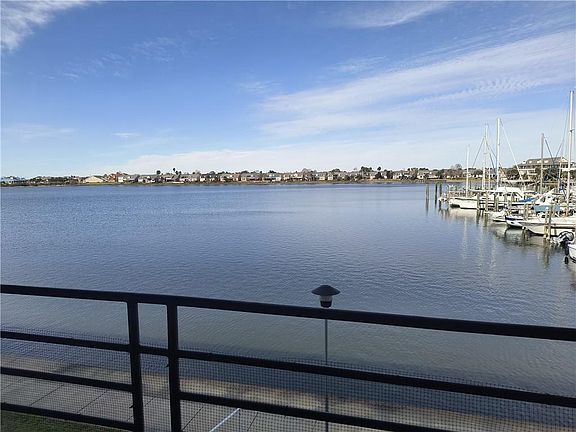 4th image of 1244 Harbor Dr Unit 210